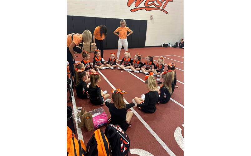 2024 Dyno Cheerleaders 